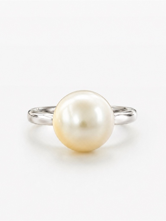 henri bendel Jewelry - Henri Bendel Stamped Pearl Ring - Size 6